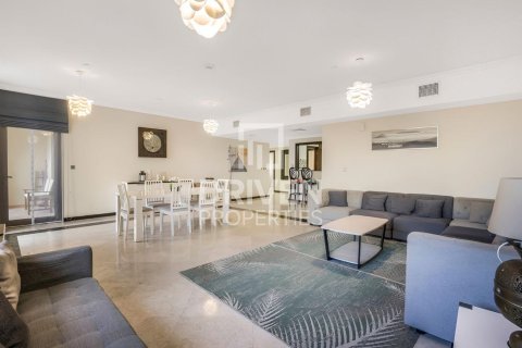 Apartmen di Jumeirah Beach Residence, Dubai, UAE 3 bilik tidur, 201.6 meter persegi № 743625 - foto 3