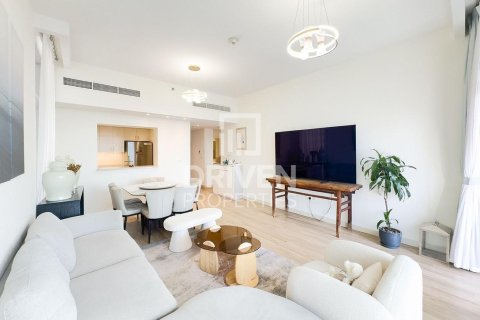 آپارتمان برای فروش در  Downtown Dubai (Downtown Burj Dubai)، Dubai، امارات متحده عربی  2 خوابه ، 131.09 متر مربع ، شماره 743630 - تصویر 1