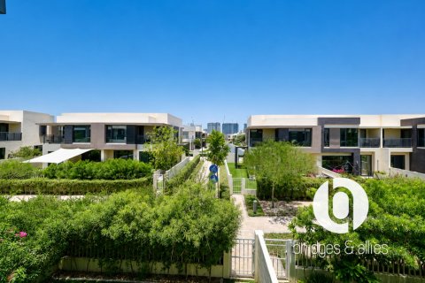 Villa te huur in Dubai Hills Estate, Dubai, VAE 4 slaapkamers, 237 vr.m., nr 715750 - foto 19