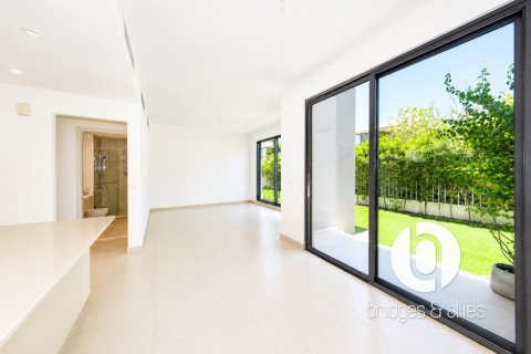 Villa te huur in Dubai Hills Estate, Dubai, VAE 4 slaapkamers, 237 vr.m., nr 715750 - foto 23