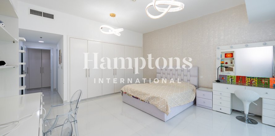 Byt v Dubai Marina, Dubai, SAE 3 ložnice, 360.464 m² Č.: 715754