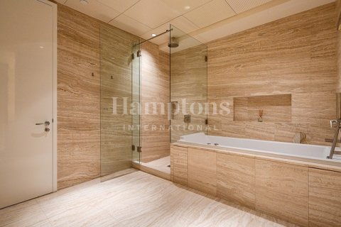 Apartment sa Burj Khalifa, Dubai, UAE 2 silid-tulugan, 177.35182700 sq.m. № 715753 - larawan 11