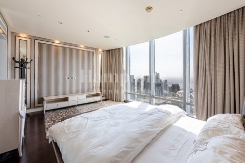 Apartment sa Burj Khalifa, Dubai, UAE 2 silid-tulugan, 177.35182700 sq.m. № 715753 - larawan 14
