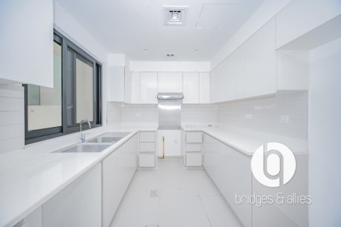 Villa te huur in Dubai Hills Estate, Dubai, VAE 3 slaapkamers, 209 vr.m., nr 715749 - foto 21