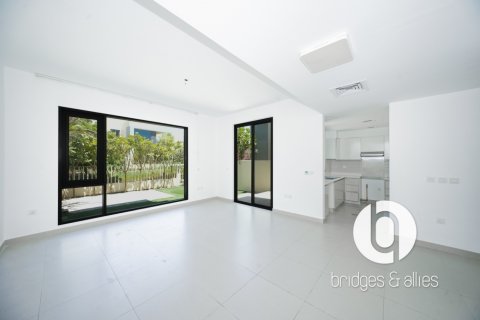 Villa te huur in Dubai Hills Estate, Dubai, VAE 3 slaapkamers, 209 vr.m., nr 715749 - foto 17