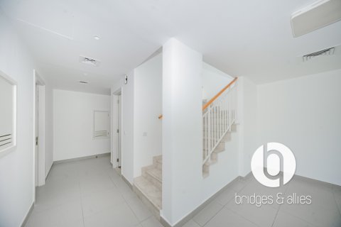 Villa te huur in Dubai Hills Estate, Dubai, VAE 3 slaapkamers, 209 vr.m., nr 715749 - foto 22