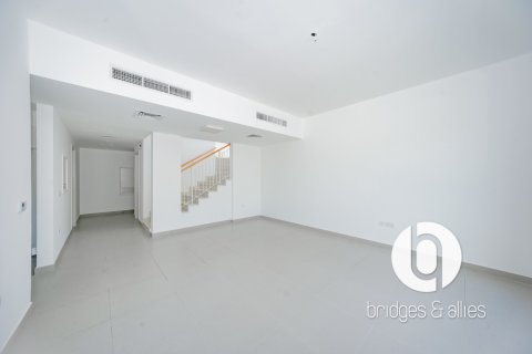 Villa te huur in Dubai Hills Estate, Dubai, VAE 3 slaapkamers, 209 vr.m., nr 715749 - foto 15