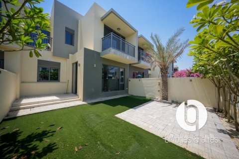 Villa te huur in Dubai Hills Estate, Dubai, VAE 3 slaapkamers, 209 vr.m., nr 715749 - foto 3
