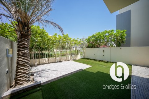 Villa te huur in Dubai Hills Estate, Dubai, VAE 3 slaapkamers, 209 vr.m., nr 715749 - foto 5