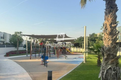 Rijtjeshuis te koop in Mohammed Bin Rashid City, Dubai, VAE 4 slaapkamers, 261 vr.m., nr 665065 - foto 30