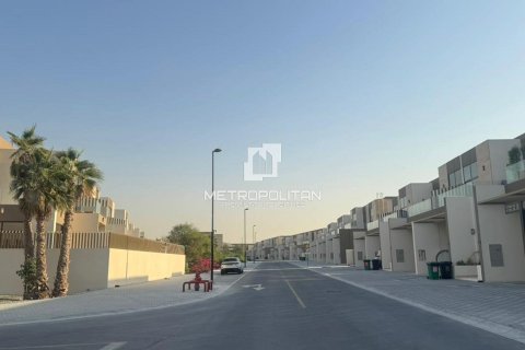 Rijtjeshuis te koop in Mohammed Bin Rashid City, Dubai, VAE 4 slaapkamers, 261 vr.m., nr 665065 - foto 1