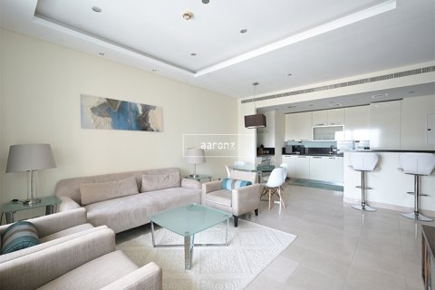 Apartament në Jumeirah Lake Towers, Dubai, Emiratet e Bashkuara Arabe 2 dhoma gjumi, 120.5 m2. № 638939 - Foto 3
