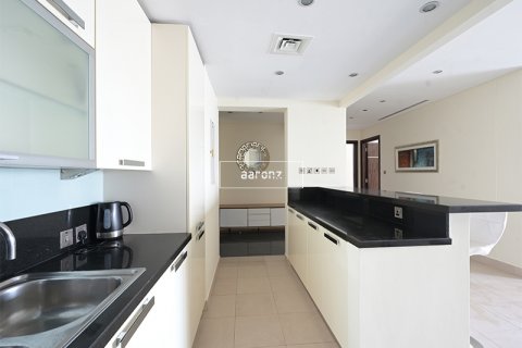 Apartament në Jumeirah Lake Towers, Dubai, Emiratet e Bashkuara Arabe 2 dhoma gjumi, 120.5 m2. № 638939 - Foto 10