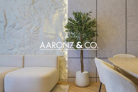 Apartament në Dubai, Emiratet e Bashkuara Arabe 2 dhoma gjumi, 138.1 m2. № 641084 - Foto 11