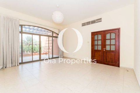 Willa na sprzedaż w Abu Dhabi, ZEA 5 sypialnie, 528 mkw., nr 644604 - zdjęcie 4