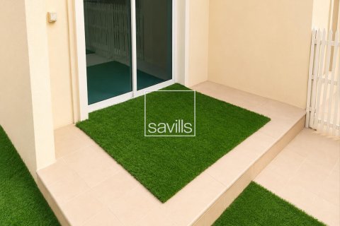 Villa till försäljning i Al Reef, Abu Dhabi, UAE 5 sovrum, 273.32 kvm Nr. 748040 - fotografi 10