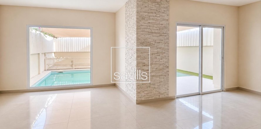 Villa i Al Reef, Abu Dhabi, UAE 5 sovrum, 273.32 kvm Nr. 748040