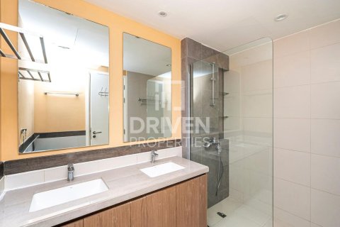 Apartment in Dubai South (Dubai World Central), Dubai, UAE 3 bedrooms, 250.37 sq.m. № 745279 - photo 18