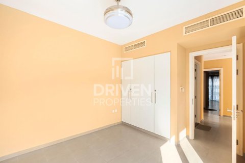 Apartment in Dubai South (Dubai World Central), Dubai, UAE 3 bedrooms, 250.37 sq.m. № 745279 - photo 11