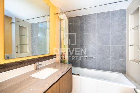 Apartment in Dubai South (Dubai World Central), Dubai, UAE 3 bedrooms, 250.37 sq.m. № 745279 - photo 19