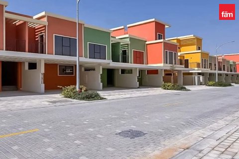Stadthaus zur Miete in Dubai, VAE 4 Schlafzimmer, 144 m2 Nr. 739543 - Foto 12