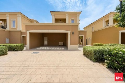 Townhouse in Dubai, UAE 3 bedrooms, 325 sq.m. № 739544