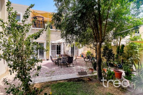 Купить таунхаус в Арабиан Ранчес, Дубай, ОАЭ 3 спальни, 238.3м2, № 733175 - фото 2