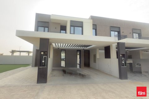 Villa til leje i Dubai, UAE 4 soveværelser, 238.2 kvm № 712875 - foto 1