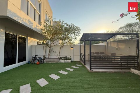 Maison de ville à vendre à Dubai, EAU 3 chambres, 181.2 m2 № 769117 - photo 4