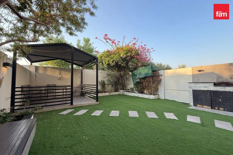 Maison de ville à vendre à Dubai, EAU 3 chambres, 181.2 m2 № 769117 - photo 3