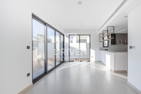 Tilal Al Ghaf、Dubai、UAE にあるヴィラの賃貸物件 4ベッドルーム、220.37 m2、No757056 - 写真 2