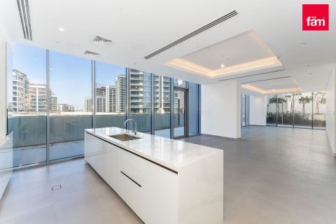 Apartament në Dubai, Emiratet e Bashkuara Arabe 4 dhoma gjumi, 466.4 m2. № 717607 - Foto 3