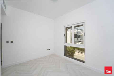 Villa in Palm Jumeirah, Dubai, UAE 5 bedrooms, 270.9 sq.m. № 717608 - photo 15
