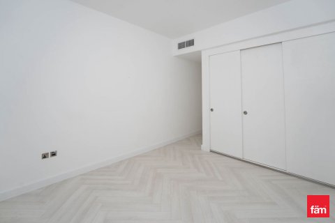Villa in Palm Jumeirah, Dubai, UAE 5 bedrooms, 270.9 sq.m. № 717608 - photo 13