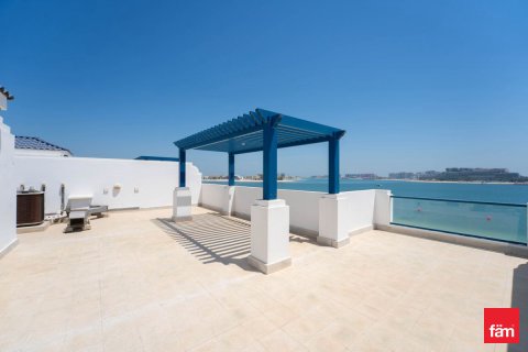 Villa in Palm Jumeirah, Dubai, UAE 5 bedrooms, 270.9 sq.m. № 717608 - photo 19