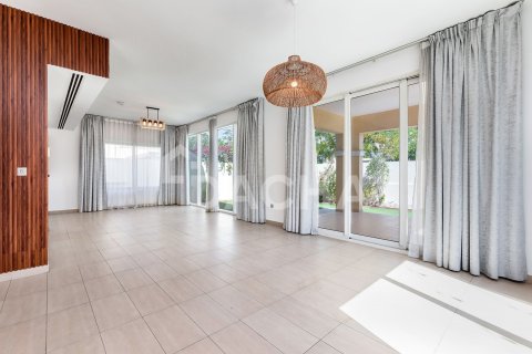 Jumeirah Park、Dubai、UAE にあるヴィラ販売中 4ベッドルーム、455 m2、No707151 - 写真 5
