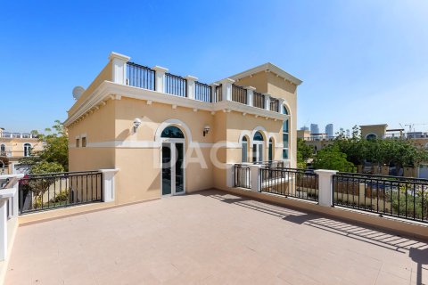 Jumeirah Park、Dubai、UAE にあるヴィラ販売中 4ベッドルーム、455 m2、No707151 - 写真 13