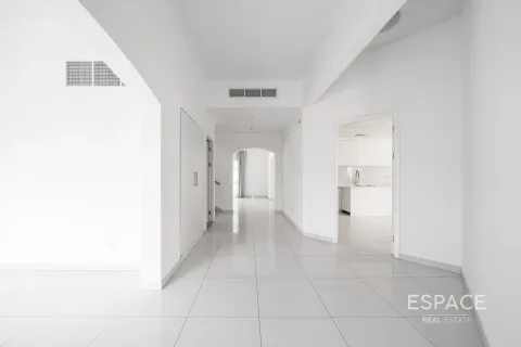 Vilă de vânzare în Meadows, Dubai, EAU 4 dormitoare, 337 mp. №660992 - poză 2