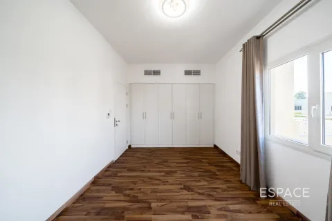 Vilă de vânzare în Meadows, Dubai, EAU 4 dormitoare, 337 mp. №660992 - poză 10