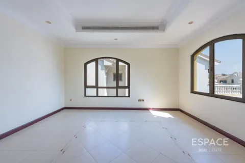 Vilă de vânzare în Palm Jumeirah, Dubai, EAU 4 dormitoare, 465 mp. №660986 - poză 15