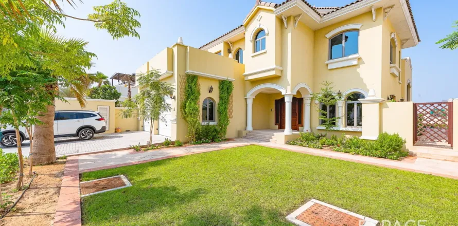 Vilă în Palm Jumeirah, Dubai, EAU 4 dormitoare, 465 mp.  №660986