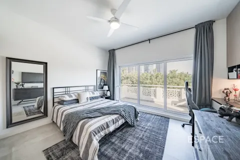 Vilă de vânzare în Meadows, Dubai, EAU 4 dormitoare, 353 mp.  №660987 - poză 8