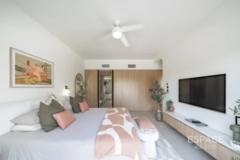 Vilă de vânzare în Meadows, Dubai, EAU 4 dormitoare, 353 mp.  №660987 - poză 16