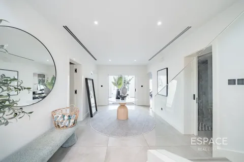 Vilă de vânzare în Meadows, Dubai, EAU 4 dormitoare, 353 mp.  №660987 - poză 5