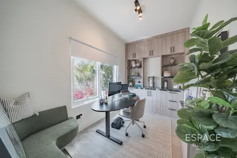 Vilă de vânzare în Meadows, Dubai, EAU 4 dormitoare, 353 mp.  №660987 - poză 12