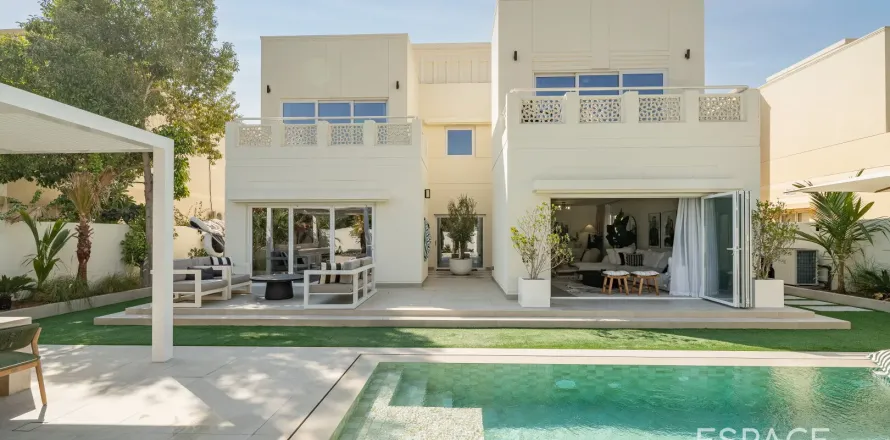 Vilă în Meadows, Dubai, EAU 4 dormitoare, 353 mp.  №660987