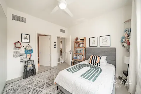 Vilă de vânzare în Meadows, Dubai, EAU 4 dormitoare, 353 mp.  №660987 - poză 14