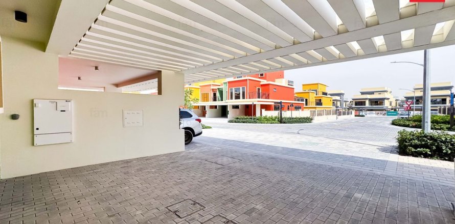 Townhouse di Dubai, UEA 4 kamar tidur, 145.5 m2 nomor 708110