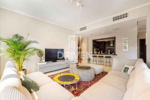 Old Town, Dubai, संयुक्त अरब अमीरात में अपार्टमेंट, 3 बेडरूम, 190 वर्ग मीटर, संख्या 653070 - फ़ोटो 3