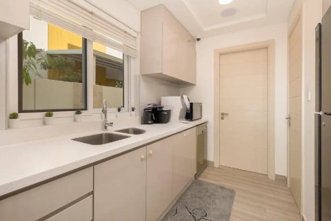 Vila di Dubai, UEA 6 kamar tidur, 354.66 m2 nomor 727014 - foto 15